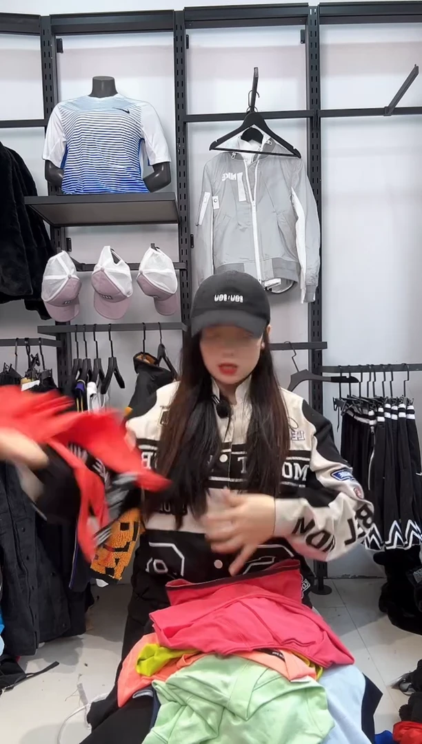 2743 编码  瑕疵直播间过款为准 尺码160  2
