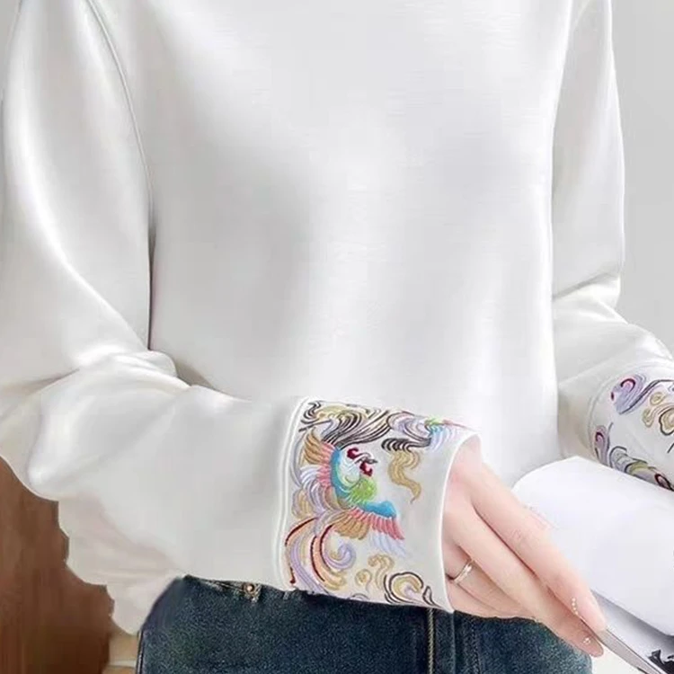 新中式提花刺绣高级感圆领长袖T恤女2025早春新款民族风宽松上衣