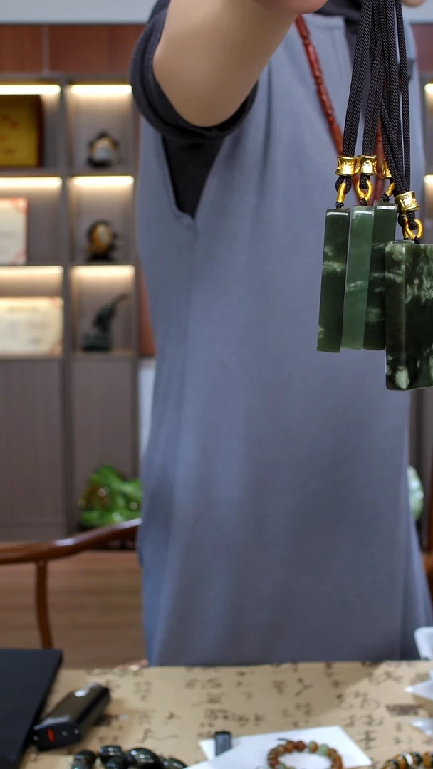 吊坠(不含链)未镶嵌和田玉多样性发货其中发一