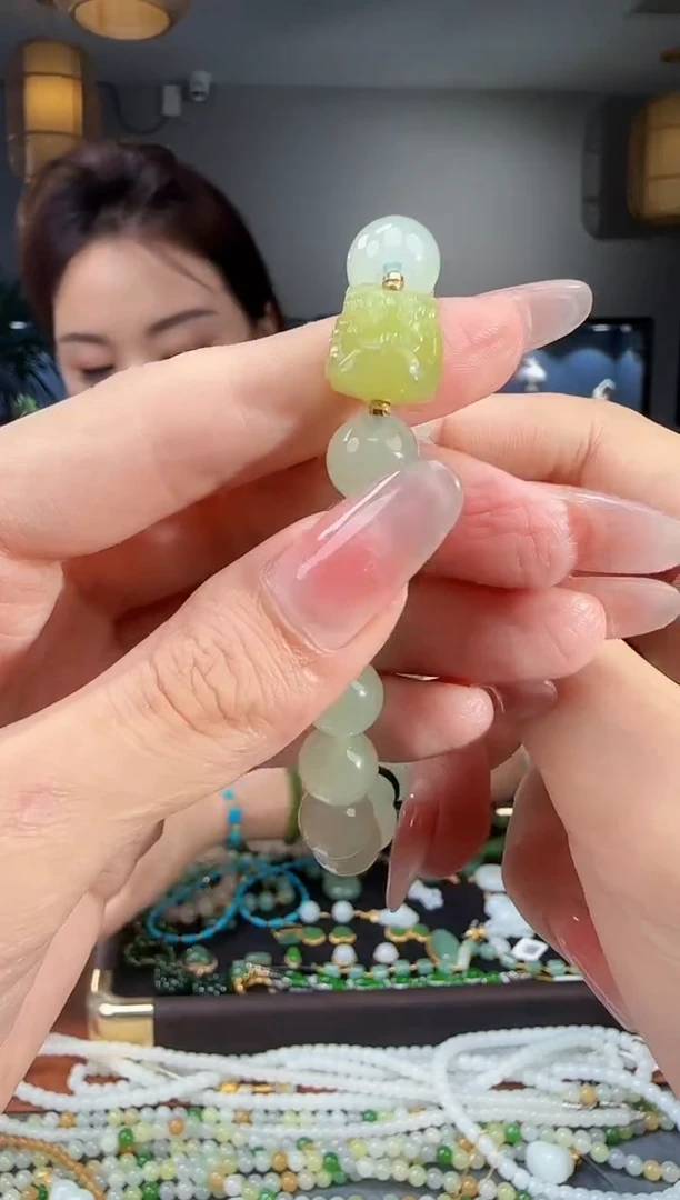 未镶嵌手链和田玉1