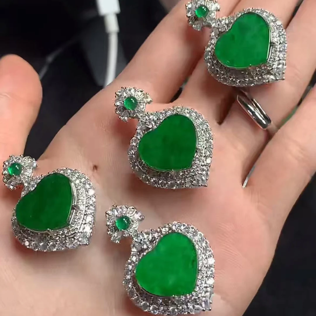 关漂亮【逍遥严选】天然A货翡翠爱心吊坠*6968/110/多样性发/1件