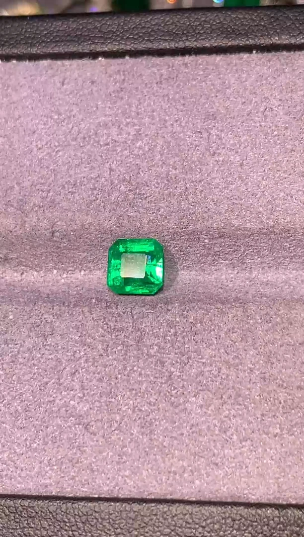 裸石祖母绿1.47ct赞比亚VVG微油吉尔德