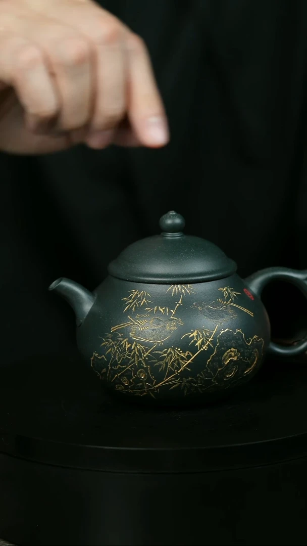 茶壶紫砂东*H2050余海燕描金刻绘秋水