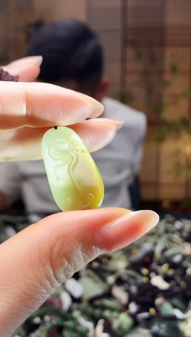 颈饰未镶嵌和田玉多样性发货，拍一发一