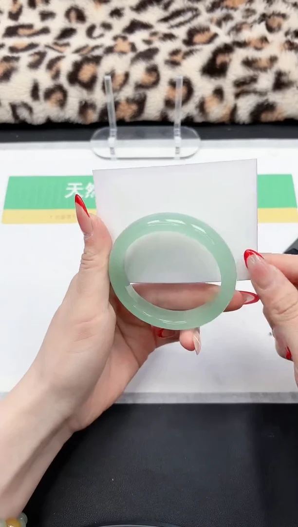 【闪购商品】石英质玉手镯未镶嵌434-53