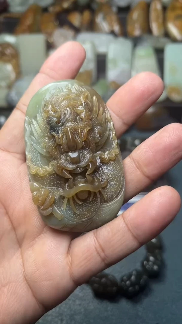 未镶嵌和田玉把件-