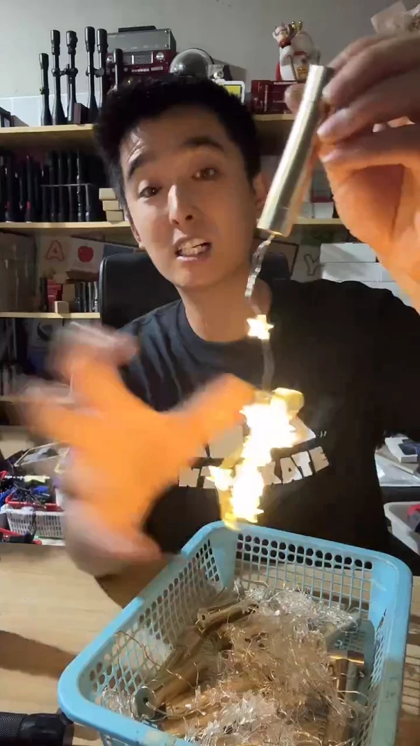 彩灯一筐不管好坏无电池