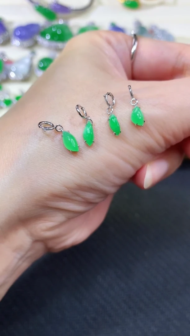 吊坠(不含链)18K金镶嵌翡翠4|680多样性发其一