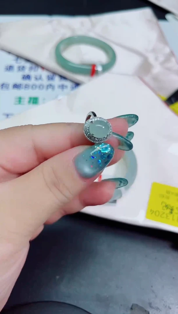 翡翠手镯未镶嵌000000000000