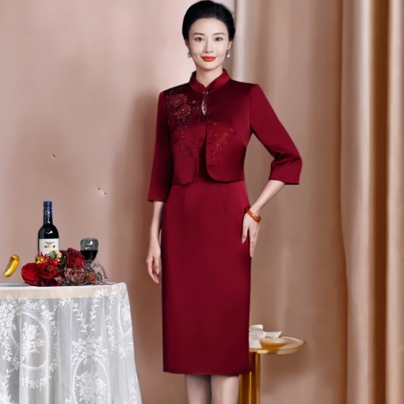 新款年轻妈妈装假两件套连衣裙高级感丈母娘婚礼服喜婆婆婚宴旗袍