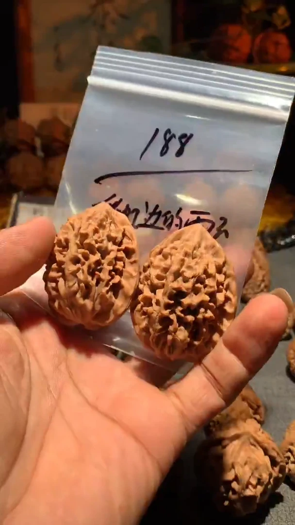 把件桃核彩****云丰泰文玩  招财鼠39    尺寸左右