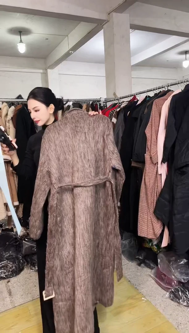 858闪购外套外披马甲打底裤子