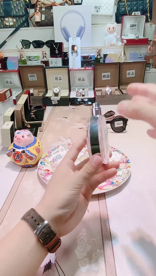 瓷片瓷器 库房到期 全部地板价@@1
