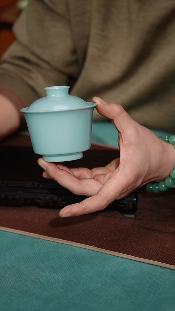 【闪购商品】185-3马蹄两才（淡天青不完美）送杯