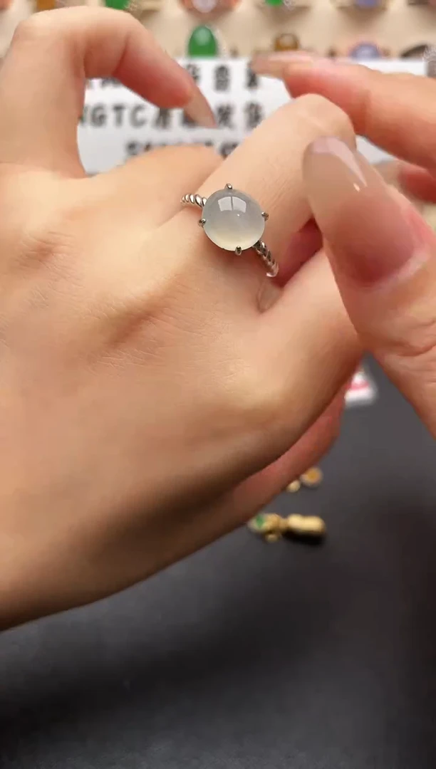 银S925镶嵌戒指翡翠一物一证一礼盒