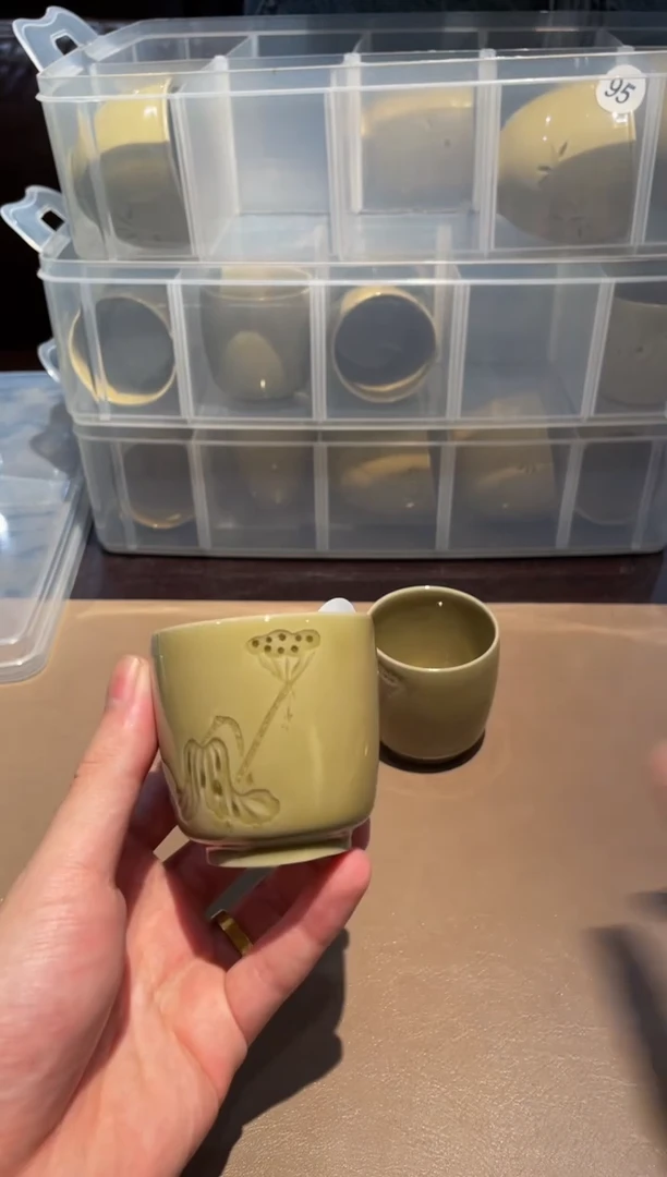 97窑承青瓷玲珑莲蓬杯
