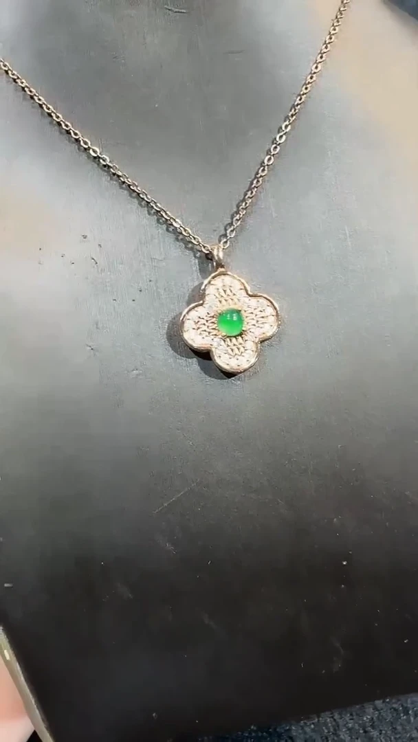 【闪购商品】翡翠吊坠(不含链)未镶嵌多样性发货其一不含链