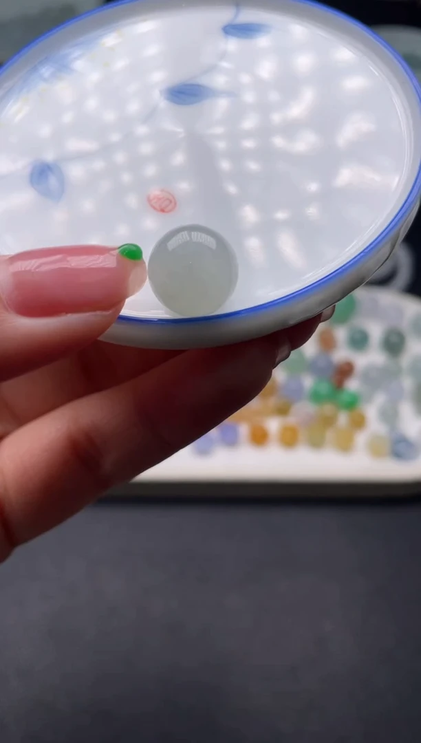 【闪购商品】翡翠颈饰未镶嵌啊A298