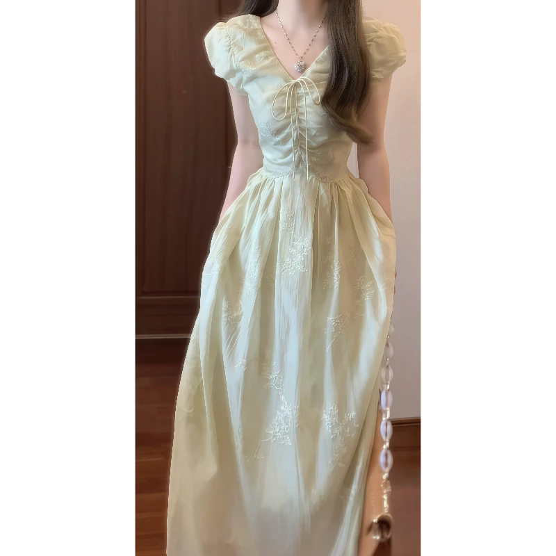 【晶莹琥珀】法式复古重工刺绣古典V领连衣裙抽绳收腰长裙9607