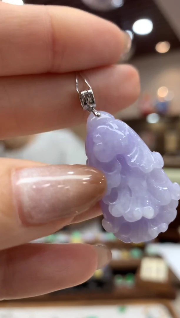 【闪购商品】翡翠吊坠(不含链)18K金镶嵌白菜