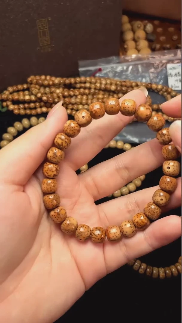 手串星月菩提精工级浅珀桶珠9*8手串
