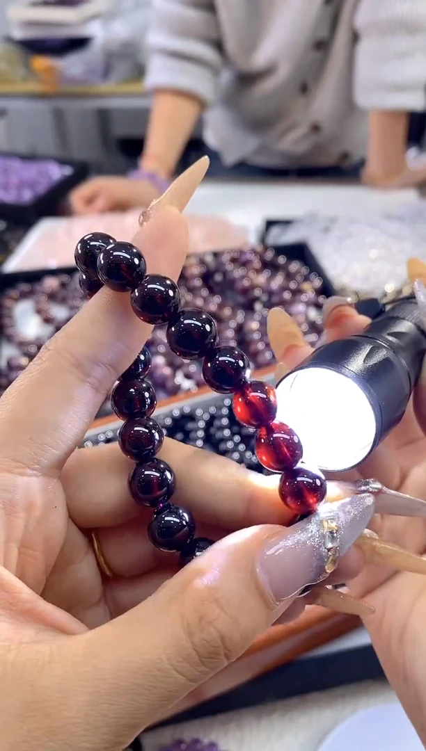 【闪购商品】石榴石手串未镶嵌066/多样性发其一/卡10