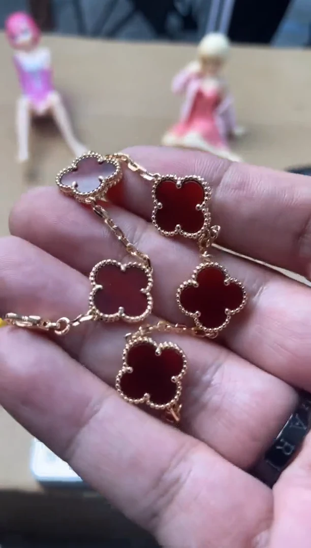 瓷片嘉荣当康大姐Fu的总铺