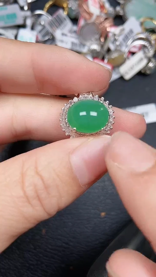 颈饰未镶嵌翡翠7786