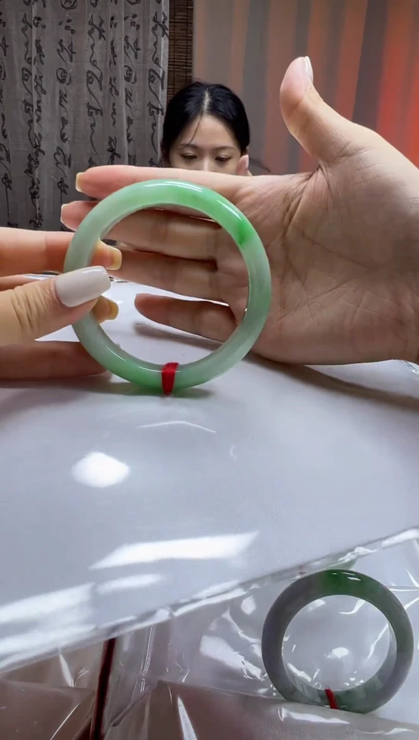 未镶嵌手镯翡翠58圈  正圈