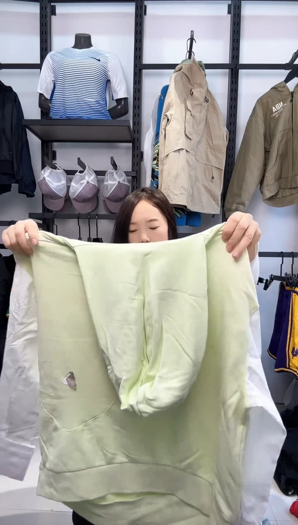 2612编码  瑕疵直播间过款为准 尺码M