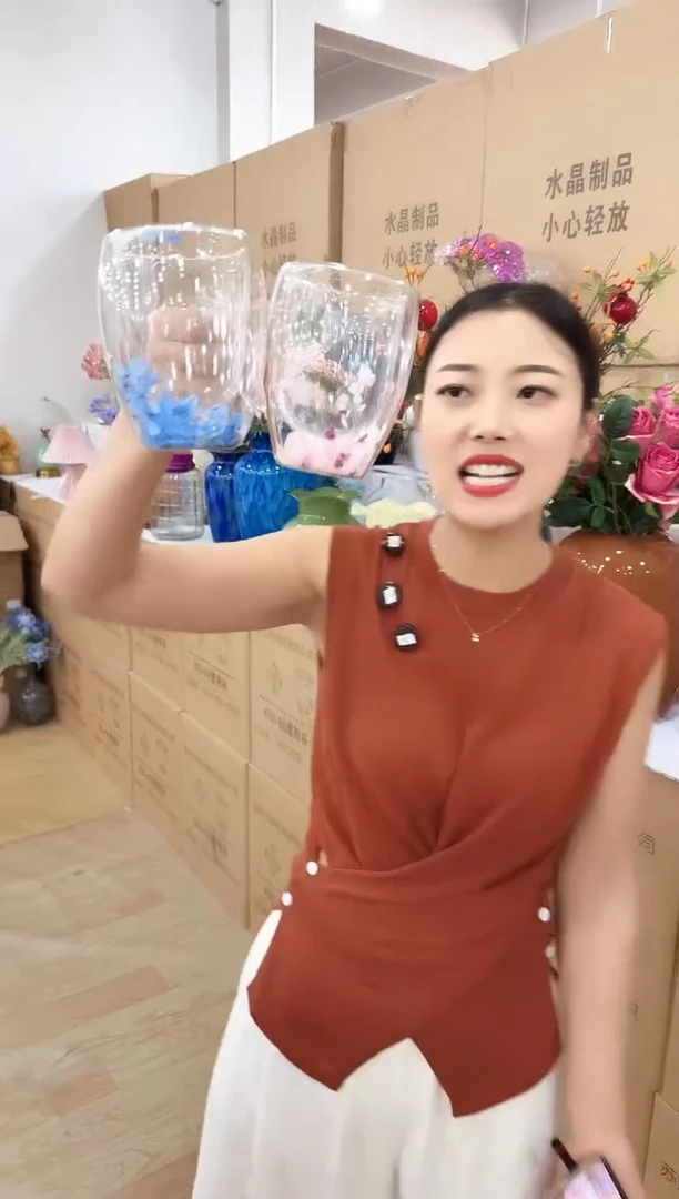 间屿花瓶不带花E-x9随即一个