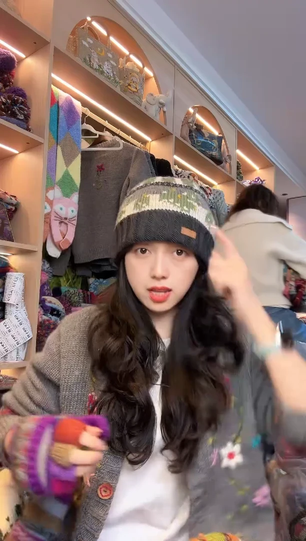 羊毛灰色仙人掌冷帽