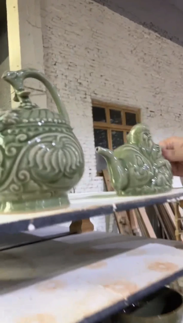 微瑕】耀州四绝之一倒流壶+两心壶