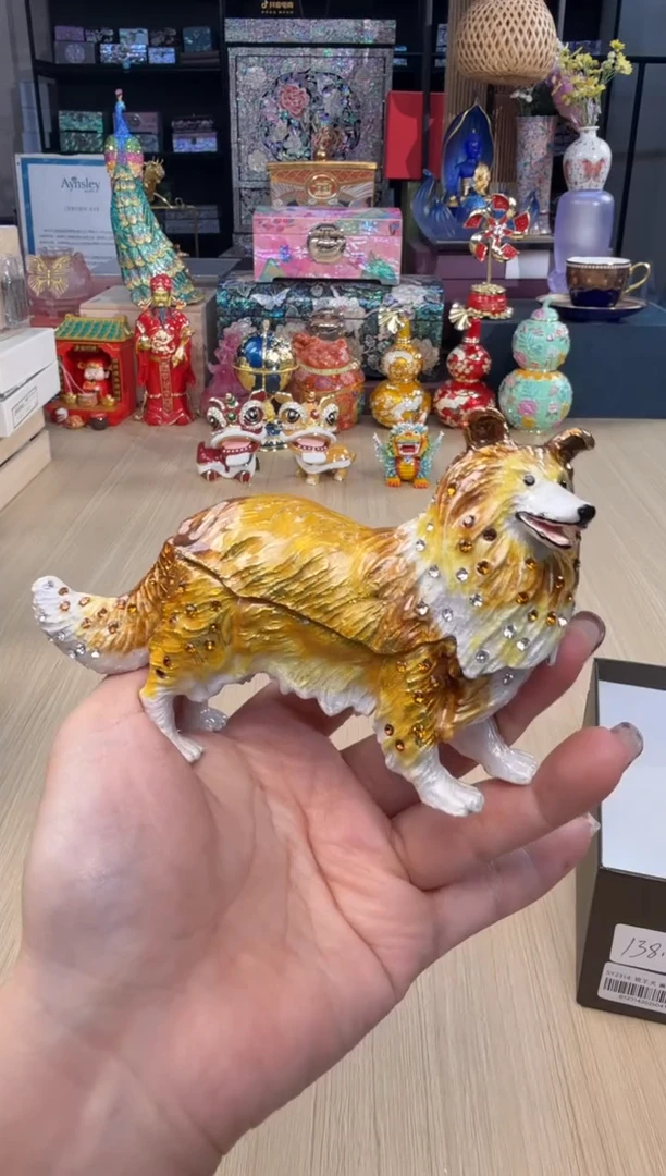 30七宝黄色牧羊犬