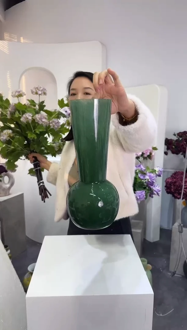 【闪购商品】藤绿色花瓶