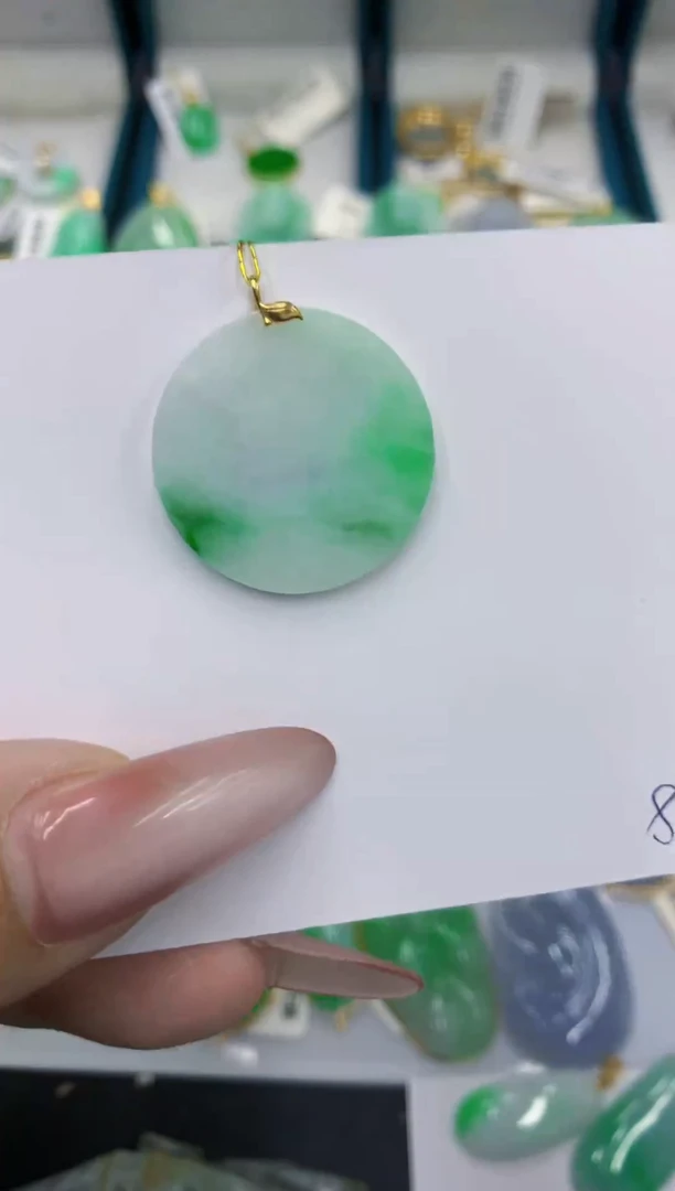 颈饰18K金镶嵌翡翠11111