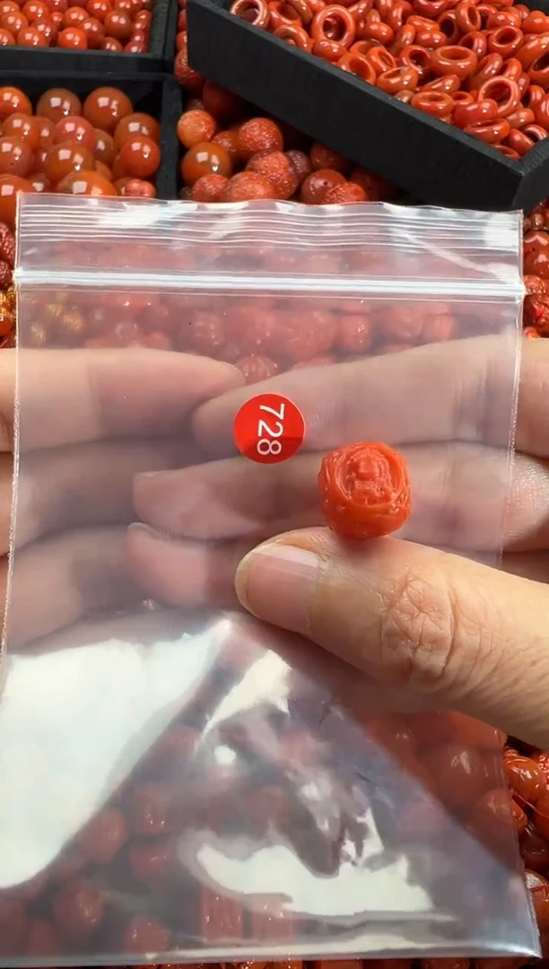南红玛瑙未镶嵌颈饰1