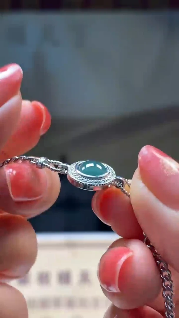 翡翠未镶嵌颈饰********29