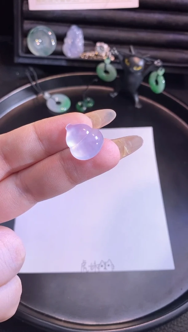 翡翠挂件未镶嵌葫芦