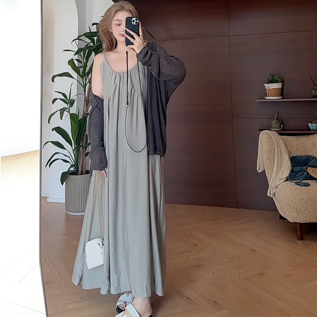 【瘦瘦】定格瞬间-大码V领夏季度假风随性飘逸吊带连衣裙S01783