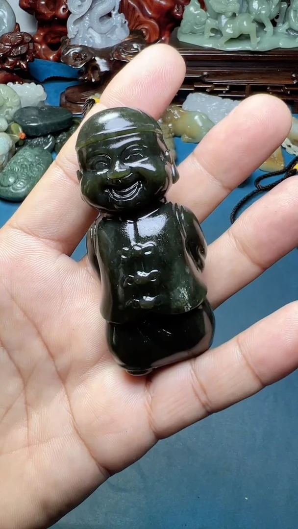 未镶嵌和田玉把件-