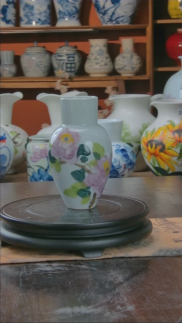 摆件景德镇纯手工手绘花器摆件