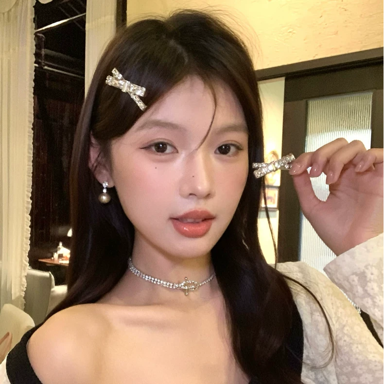 秋冬韩系爆闪满锆交叉蝴蝶结发夹女精致侧边夹前额刘海夹发卡发饰