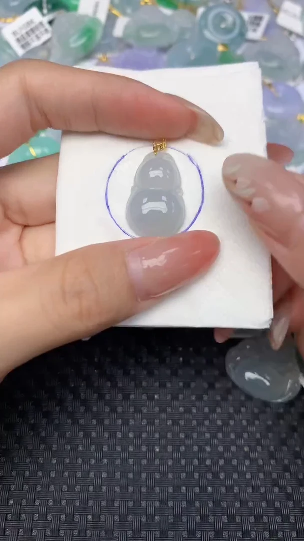 翡翠18K金镶嵌颈饰天然翡翠a货