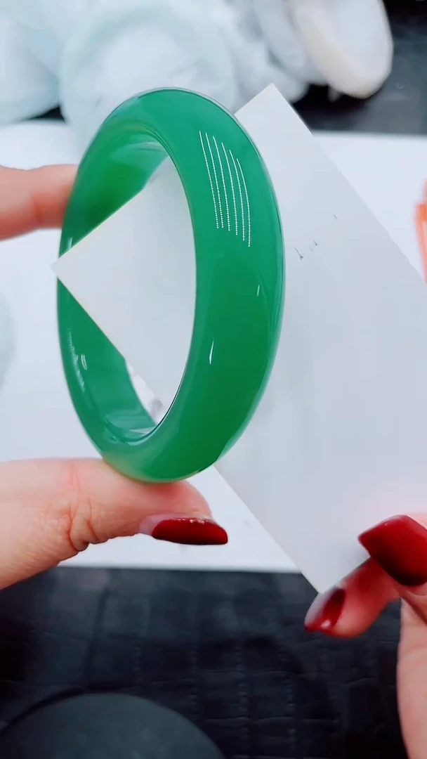 【闪购商品】石英质玉手镯未镶嵌R118-55-56