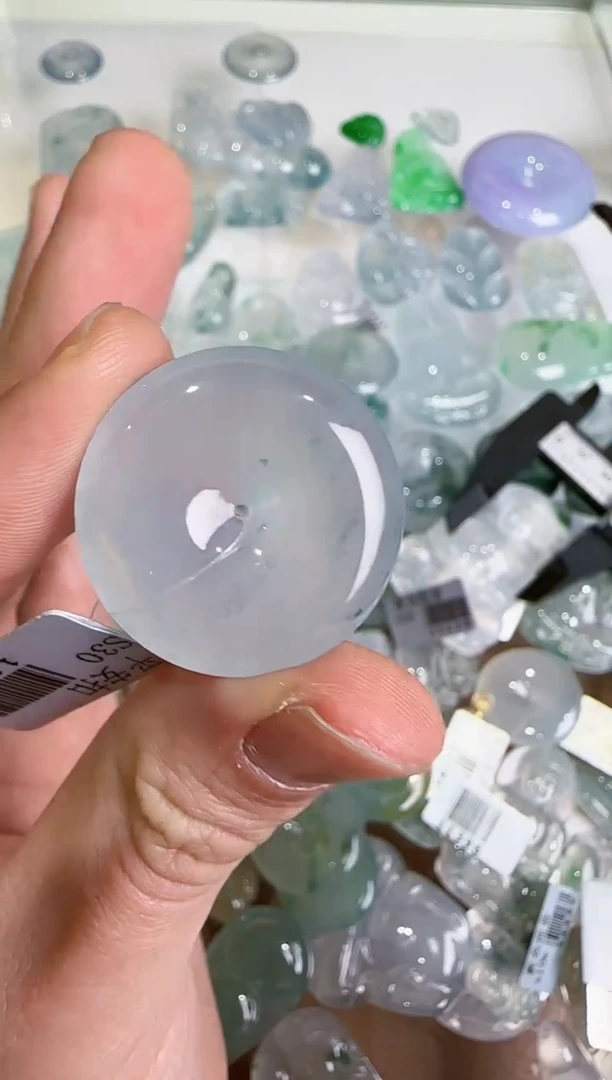 【闪购商品】翡翠吊坠(不含链)未镶嵌···