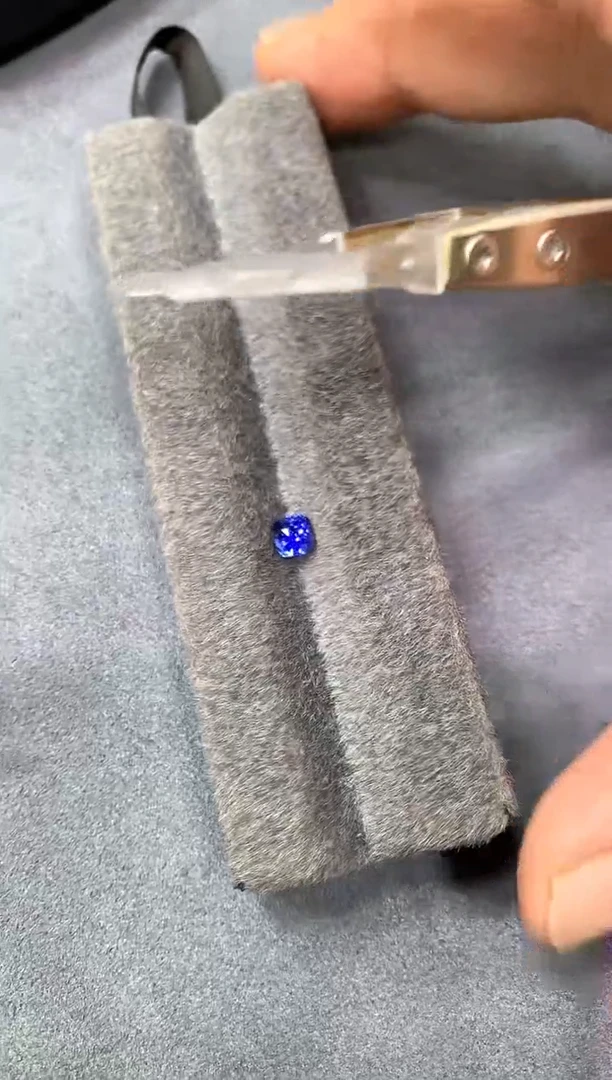 裸石蓝宝石1.04ct 20