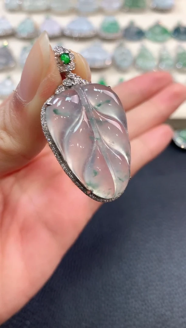 【闪购商品】翡翠吊坠(不含链)18K金镶嵌n14