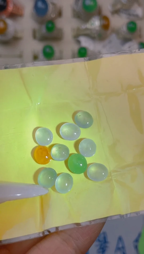 未镶嵌定制翡翠天然翡翠蛋面