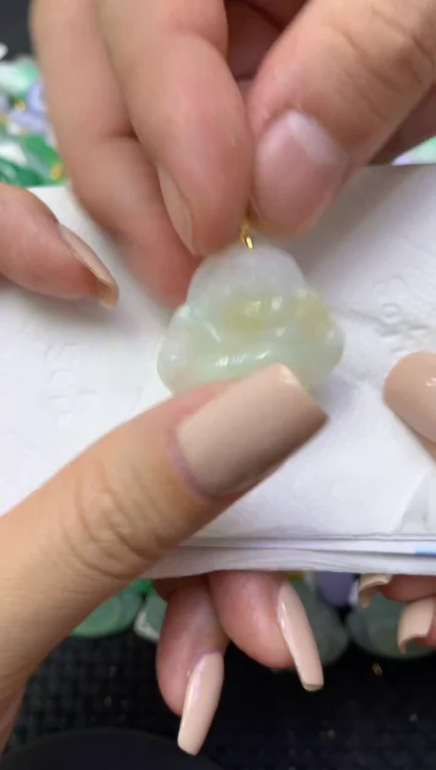 颈饰未镶嵌翡翠天然缅甸翡翠A货